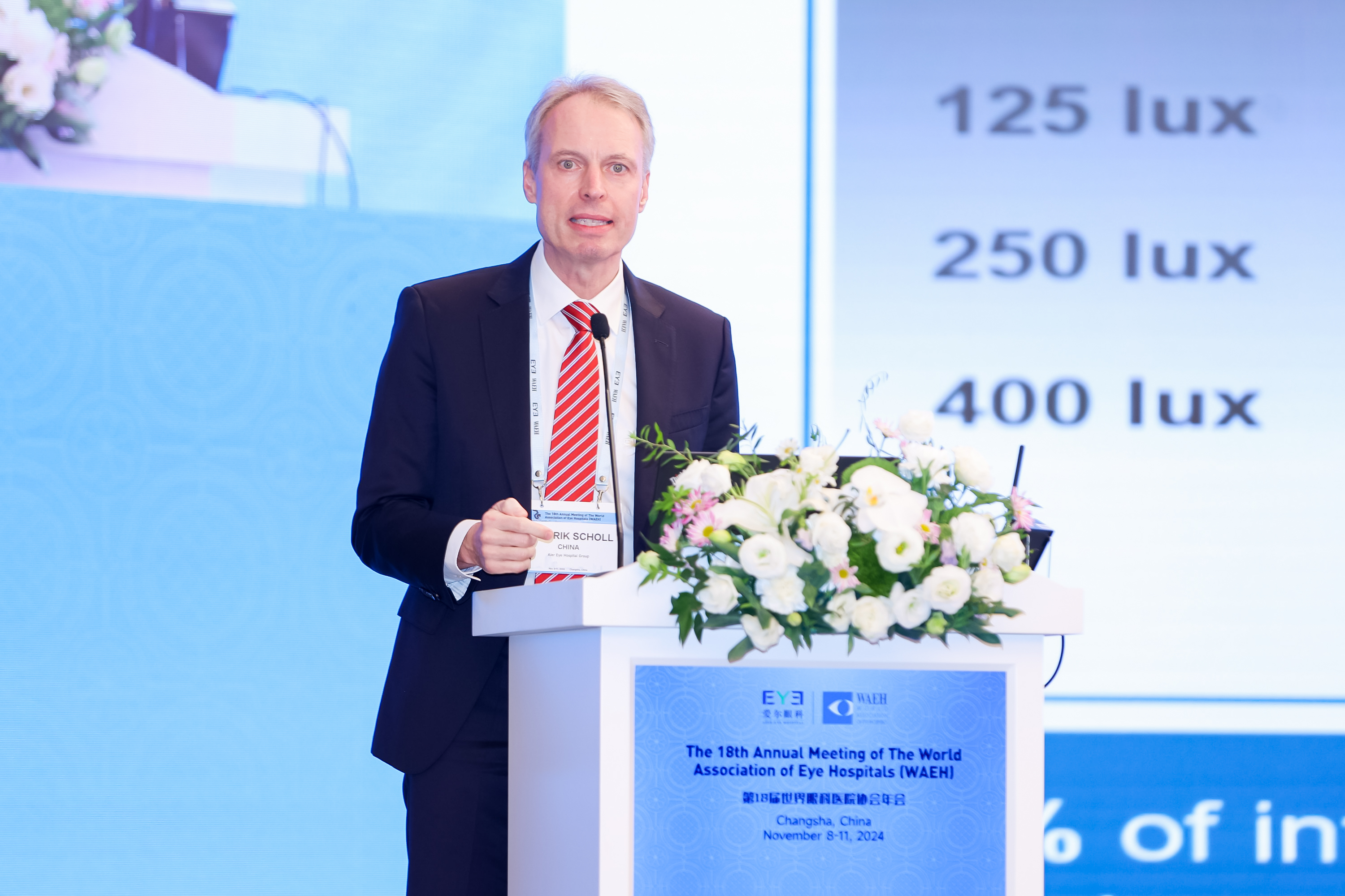 11.爱尔眼科全球科学顾问委员会成员 Hendrik P.N. Scholl 大会发言.jpg 11.爱尔眼科全球科学顾问委员会成员 Hendrik P.N. Scholl 大会发言.jpg